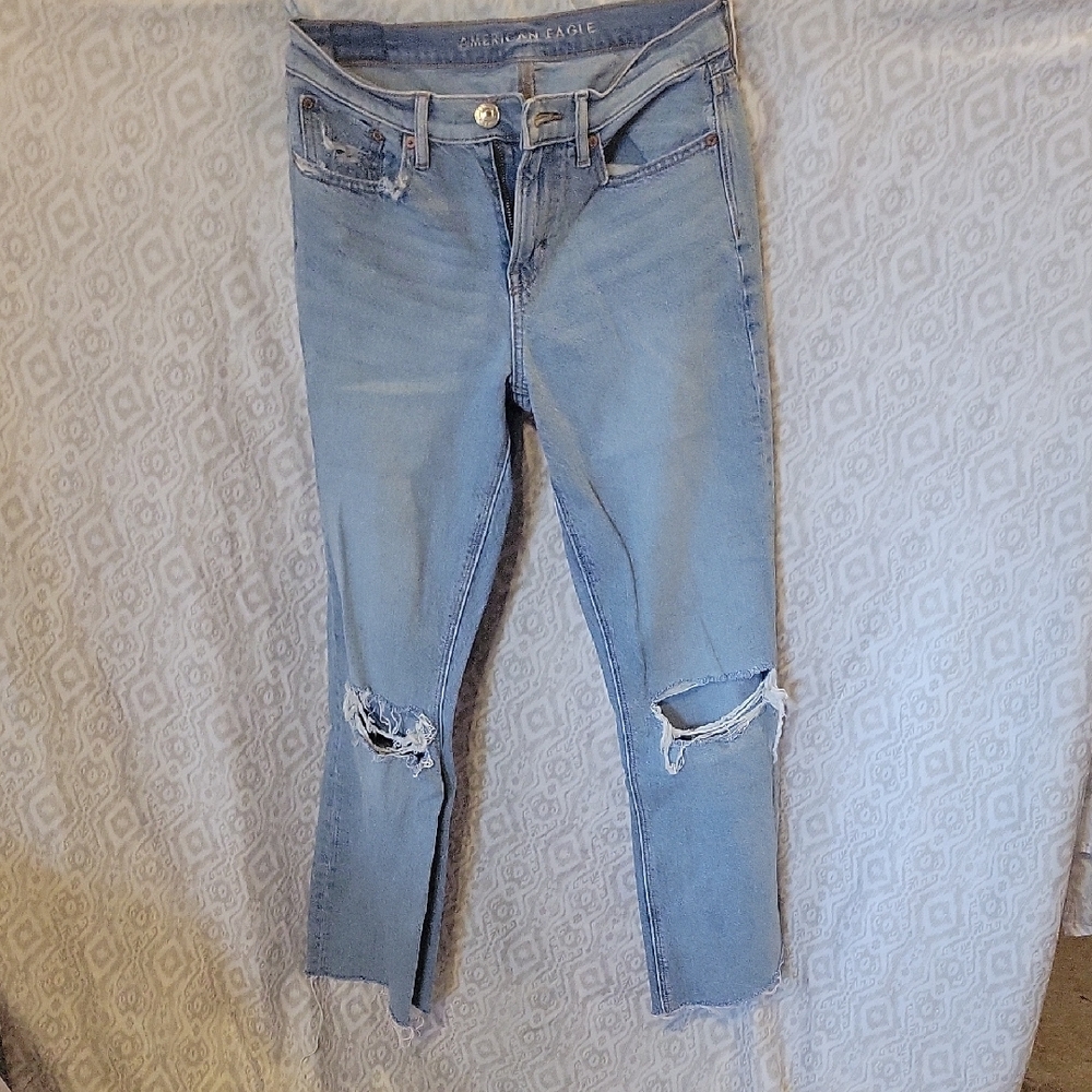 American Eagle Outfitters Women's Ripped Light Blue Cropped Jeans